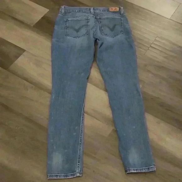 Levi Distressed Jeans - Picture 4 of 6